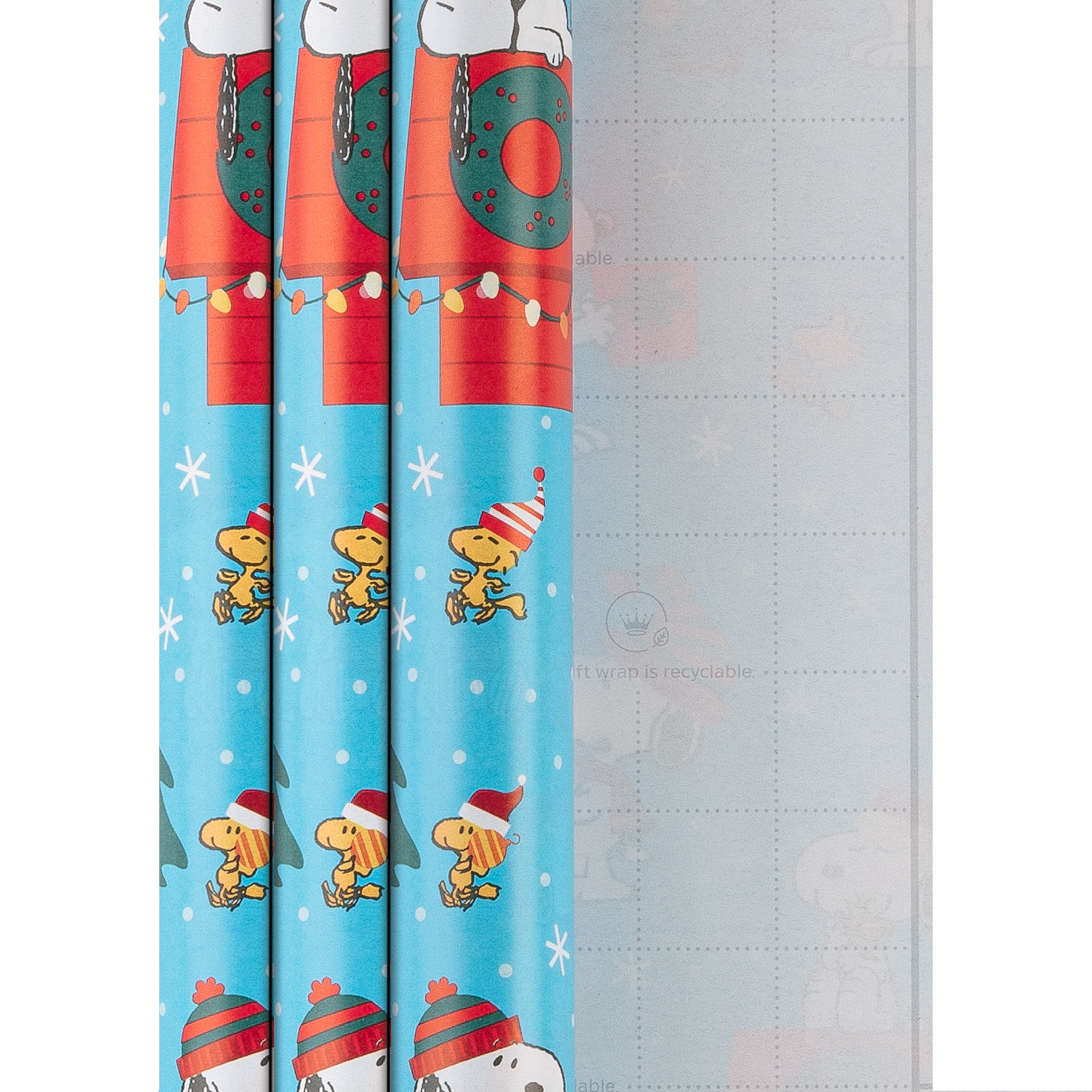 6M PEANUTS™ SNOOPY Christmas Wrapping Paper | Hallmark UK